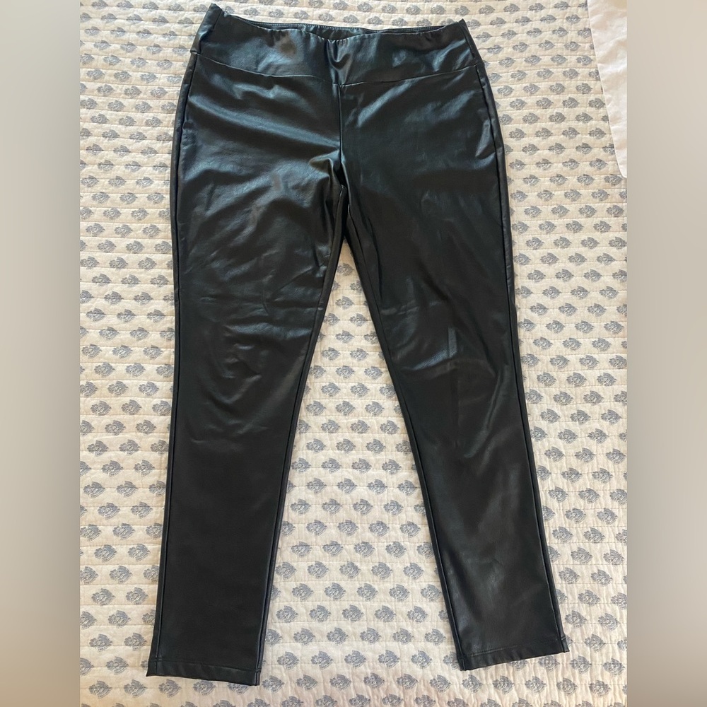 Kendall & Kylie Women's Black Faux Leather Jeans